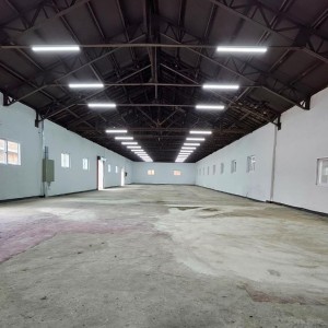 성수 100평 이상 대규모 복합문화공간, 슬라이드 이미지 2