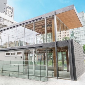 도쿄 오모떼산도 / 미나미아오야마 팝업 & 이벤트 공간_1층 2층 복합구성, 슬라이드 이미지 1