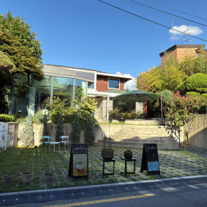 다양한 섹션으로 사용하기 좋은 연희동 공간, 슬라이드 이미지 1